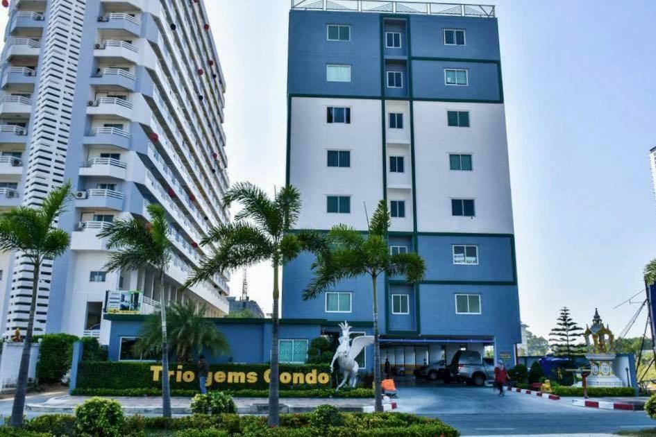 Trio Gems Condo Pattaya, Thailand Praia de Jomtien Exterior foto