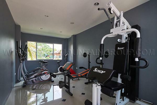 Trio Gems Condo Pattaya, Thailand Praia de Jomtien Exterior foto